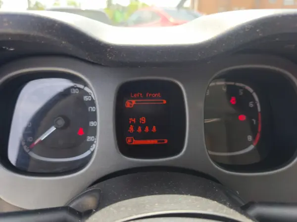 Fiat Panda 1.0 Hybrid Cross 9
