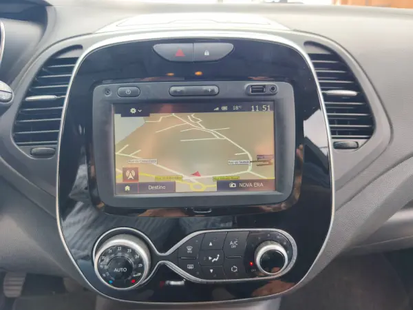 Renault Captur 1.0 TCe Exclusive 10