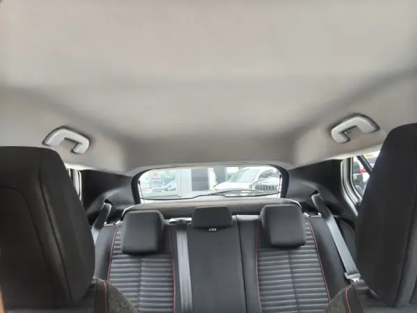 Peugeot 2008 1.2 PureTech Active Pack 13