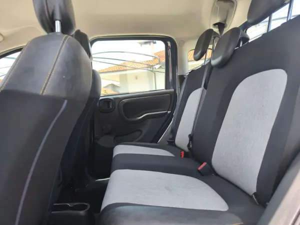 Fiat Panda 1.0 Hybrid Cross 6