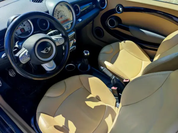 MINI 5 Portas John Cooper Works Jon Cooper Works 14