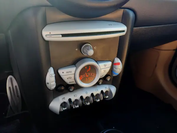 MINI 5 Portas John Cooper Works Jon Cooper Works 26