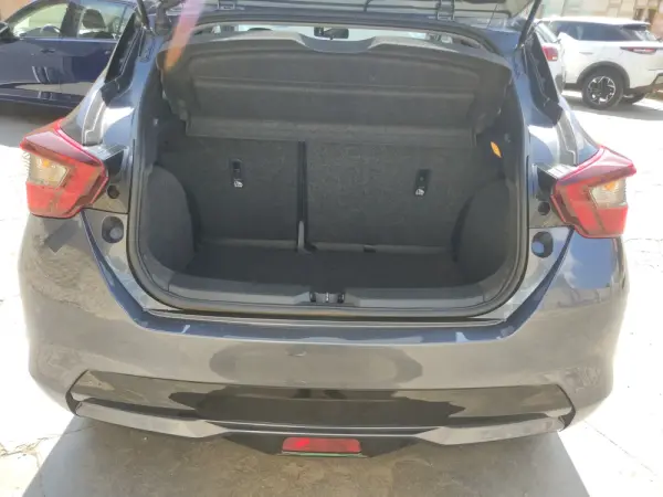 Nissan Micra 1.0 IG-T Acenta 10