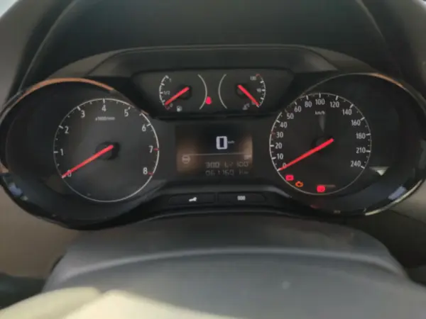 Opel Crossland 1.5 D Edition 10