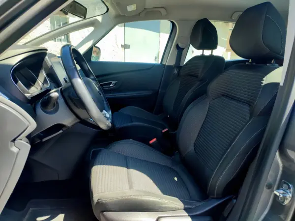 Renault Scénic Hybrid intense 16