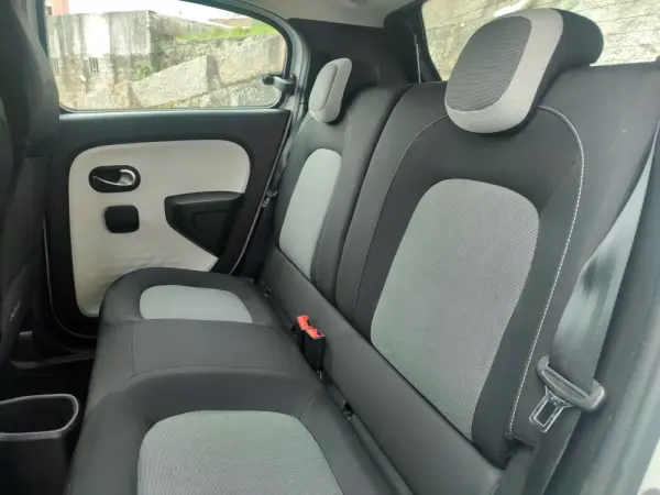 Renault Twingo SCe 75 LIMITED 37