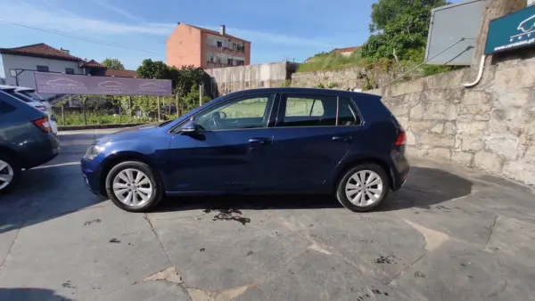 Volkswagen Golf 1.0 TSI Stream 14