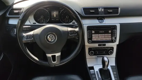 Volkswagen Passat Variant 2.0 TDi Highine DSG 30