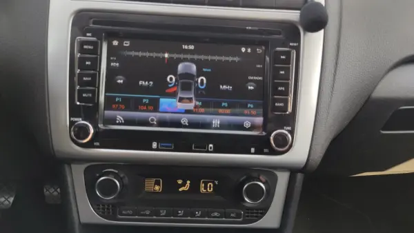 Volkswagen Polo 1.6 TDi Match BlueMotion 26