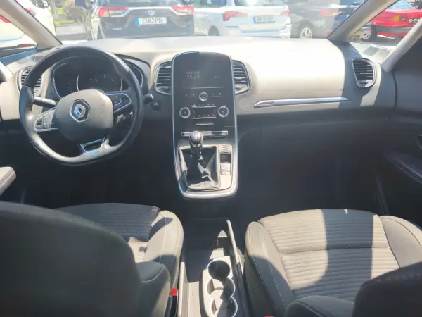 Renault Scénic ENERGY dCi 110 INTENS 6