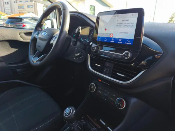 Ford Fiesta 1.1 S&S COOL&CONNECT 8