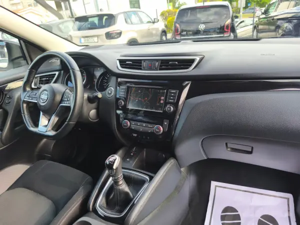 Nissan Qashqai 1.7 dCi Tekna+ 4x4-i 10