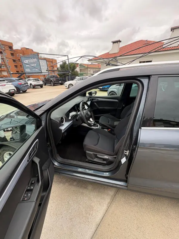 SEAT Arona 1.0 TSI FR 9