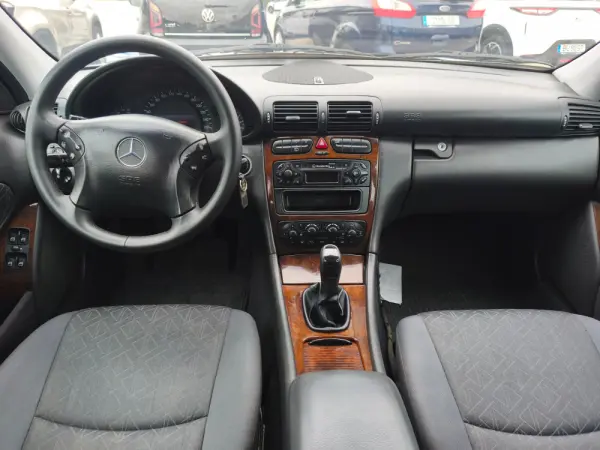 Mercedes-Benz C 270 ELEGANCE 8