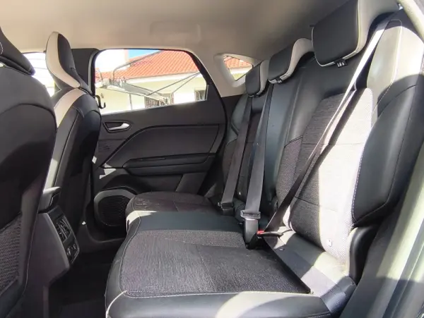 Renault Captur 1.6 E-Tech Plug-In Hybrid Techno 10