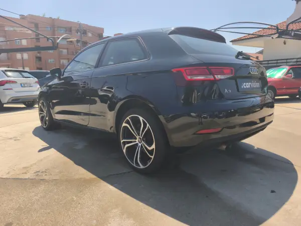 Audi A3 1.6 TDI Design 3