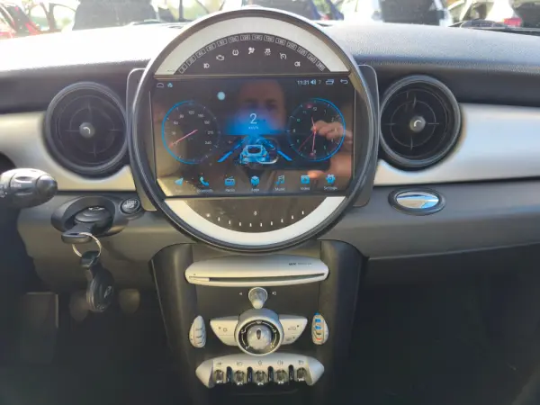 MINI 3 Portas Cooper 8