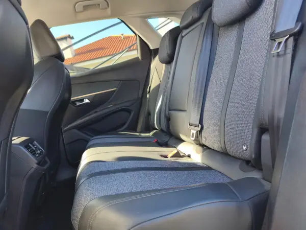 Peugeot 3008 Allure Pack 12