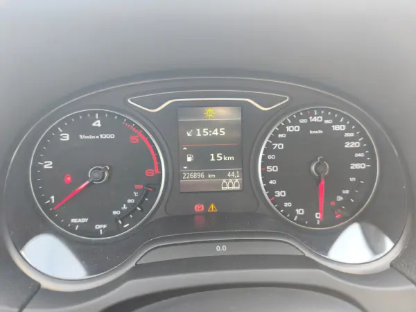 Audi A3 1.6 TDI Design 8