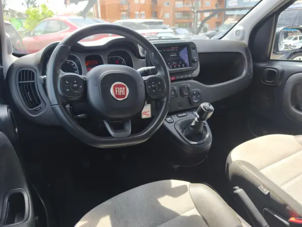 Fiat Panda 1.0 Hybrid Cross 7