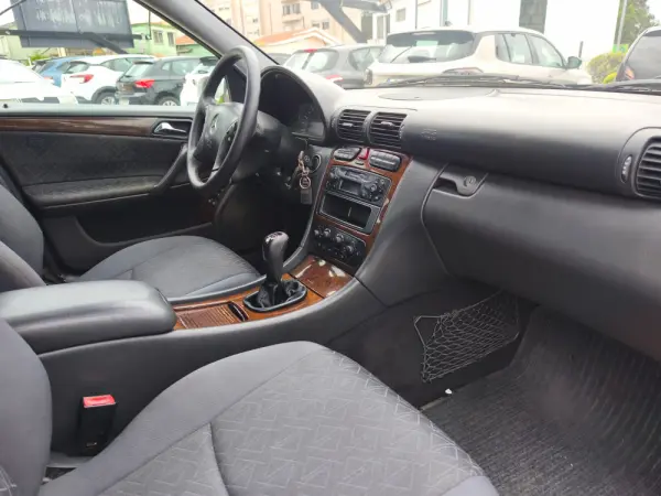 Mercedes-Benz C 270 ELEGANCE 10