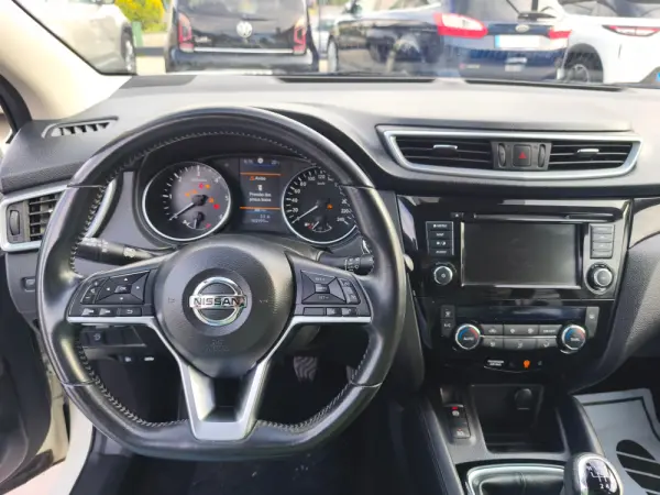 Nissan Qashqai 1.7 dCi Tekna+ 4x4-i 9