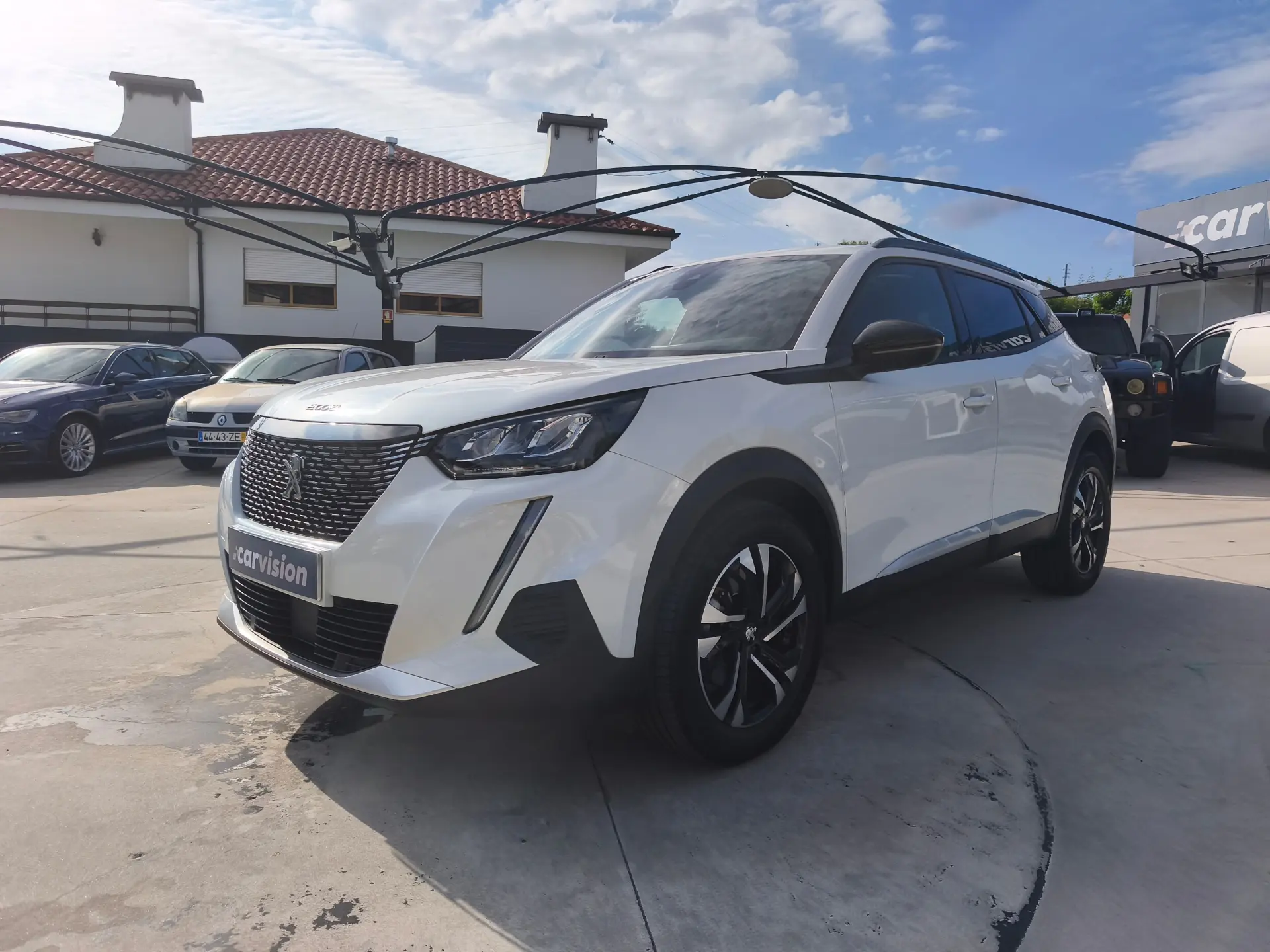 Peugeot 2008 1.5 BlueHDi Allure Pack EAT8 2