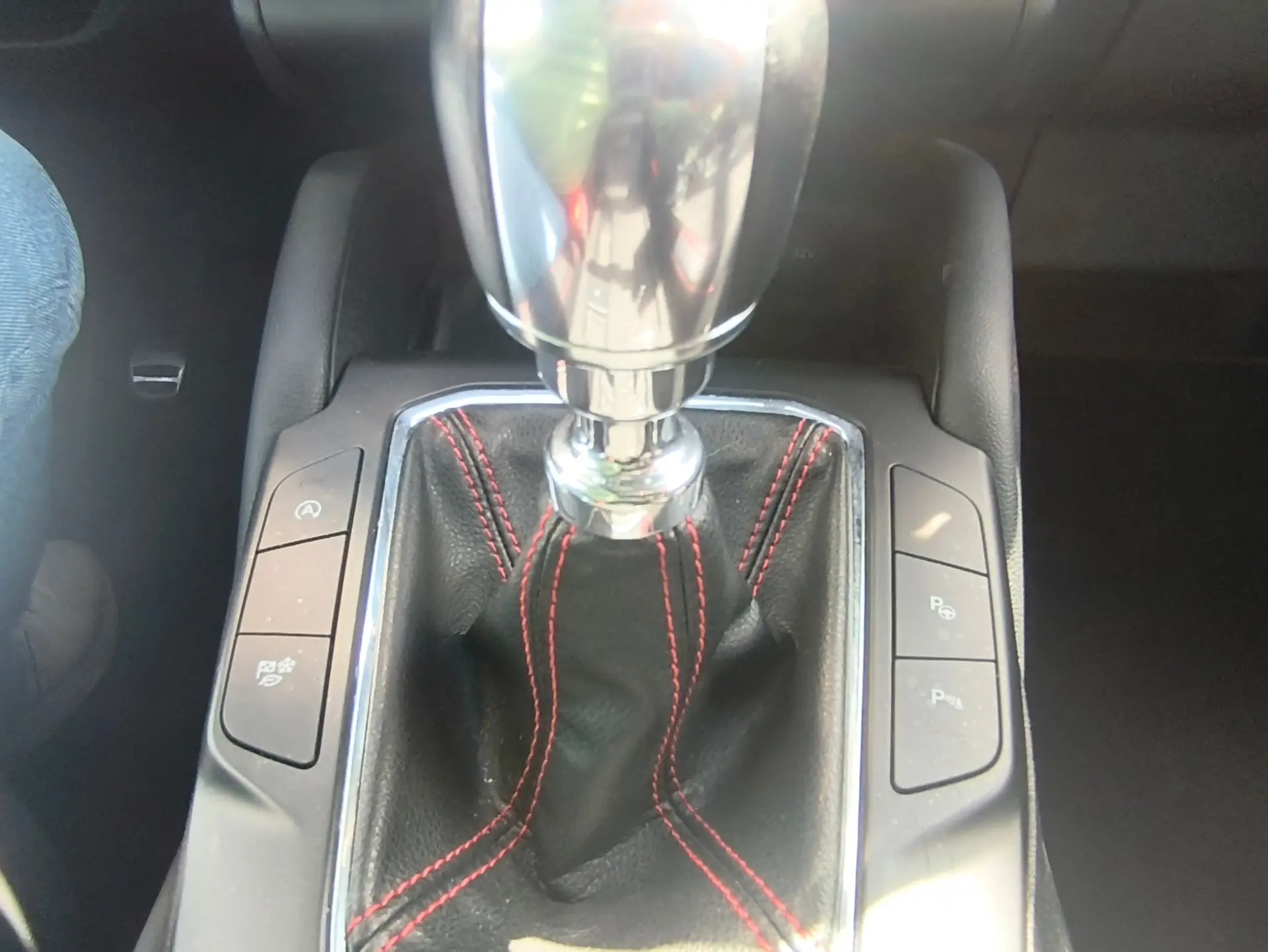Ford Kuga 1.5 EcoBoost ST-Line X 22