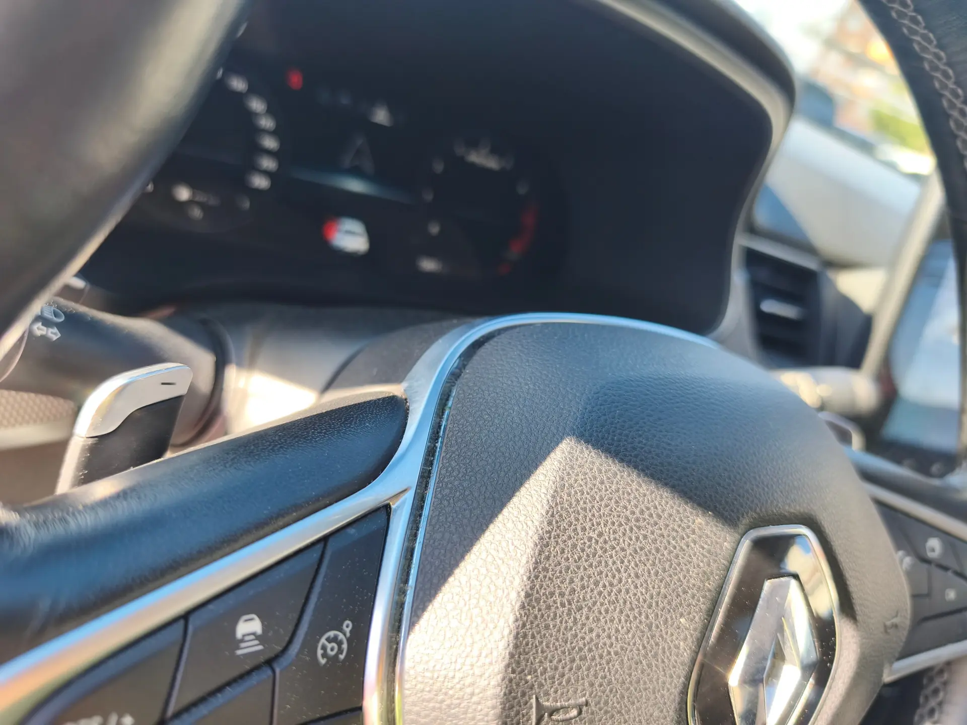 Renault Arkana 1.3 TCe Intens EDC 8