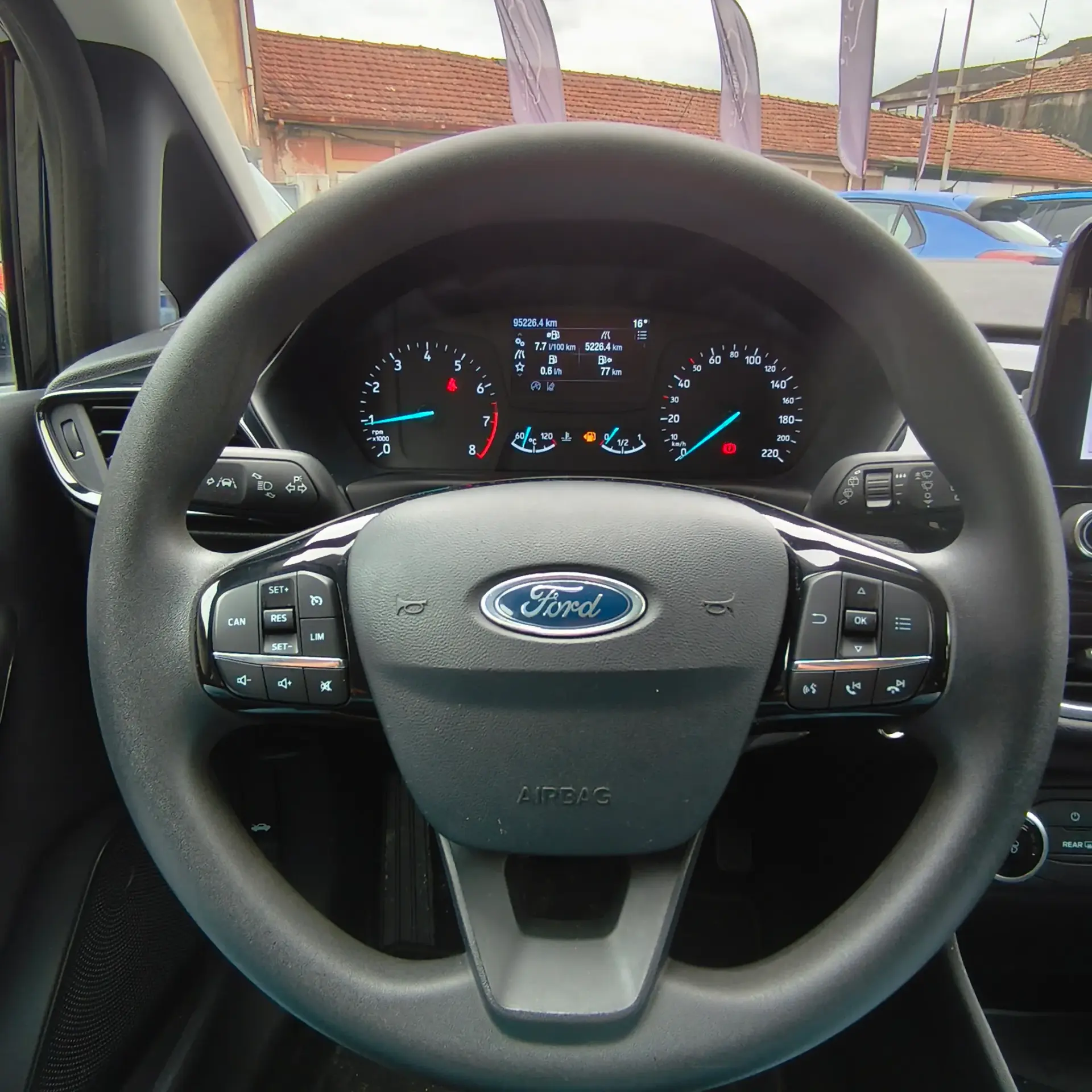 Ford Fiesta 1.1 Ti-VCT Business 13