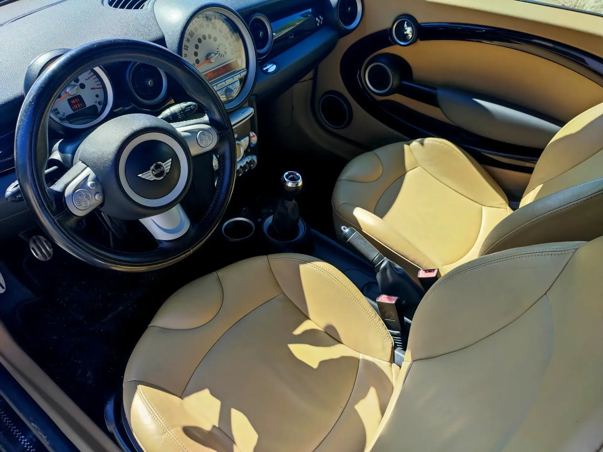 MINI 5 Portas John Cooper Works Jon Cooper Works 14