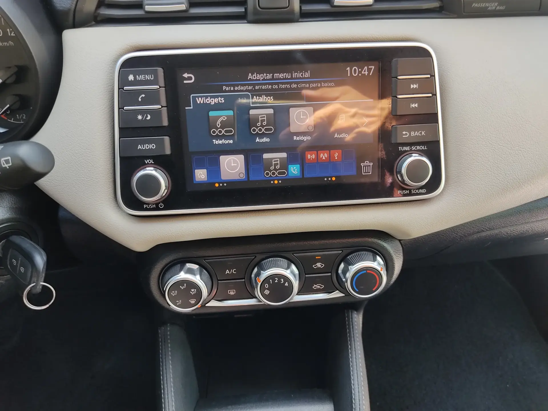 Nissan Micra 1.0 IG-T Acenta 12