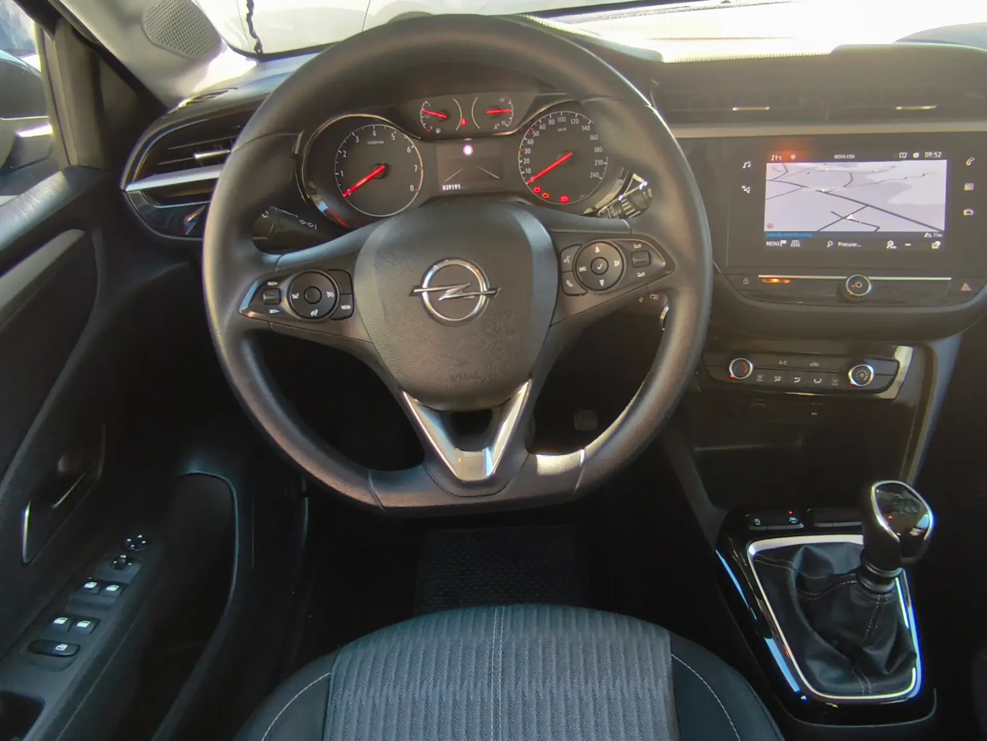 Opel Corsa 1.2 T Elegance 10