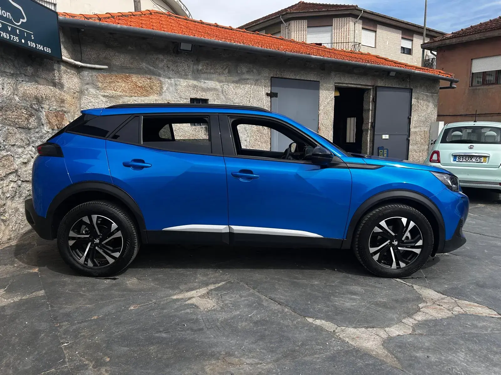 Peugeot 2008 1.2 PureTech Allure Pack 4