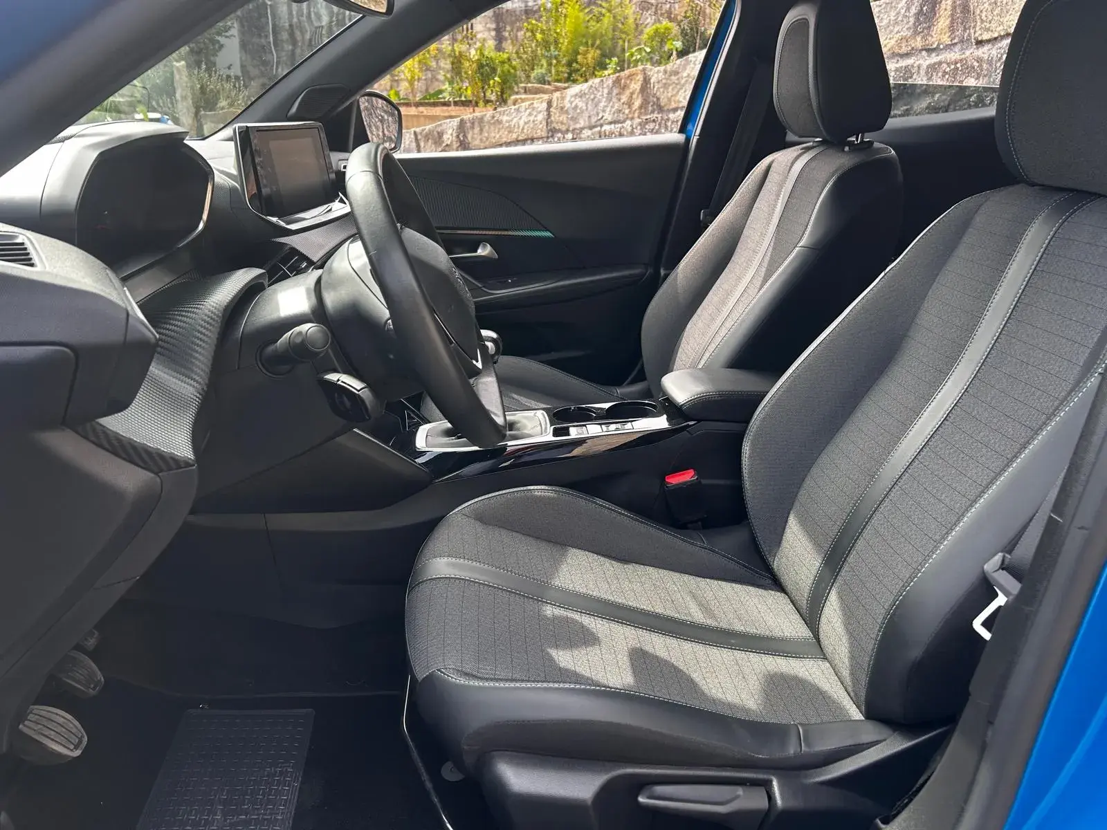 Peugeot 2008 1.2 PureTech Allure Pack 11