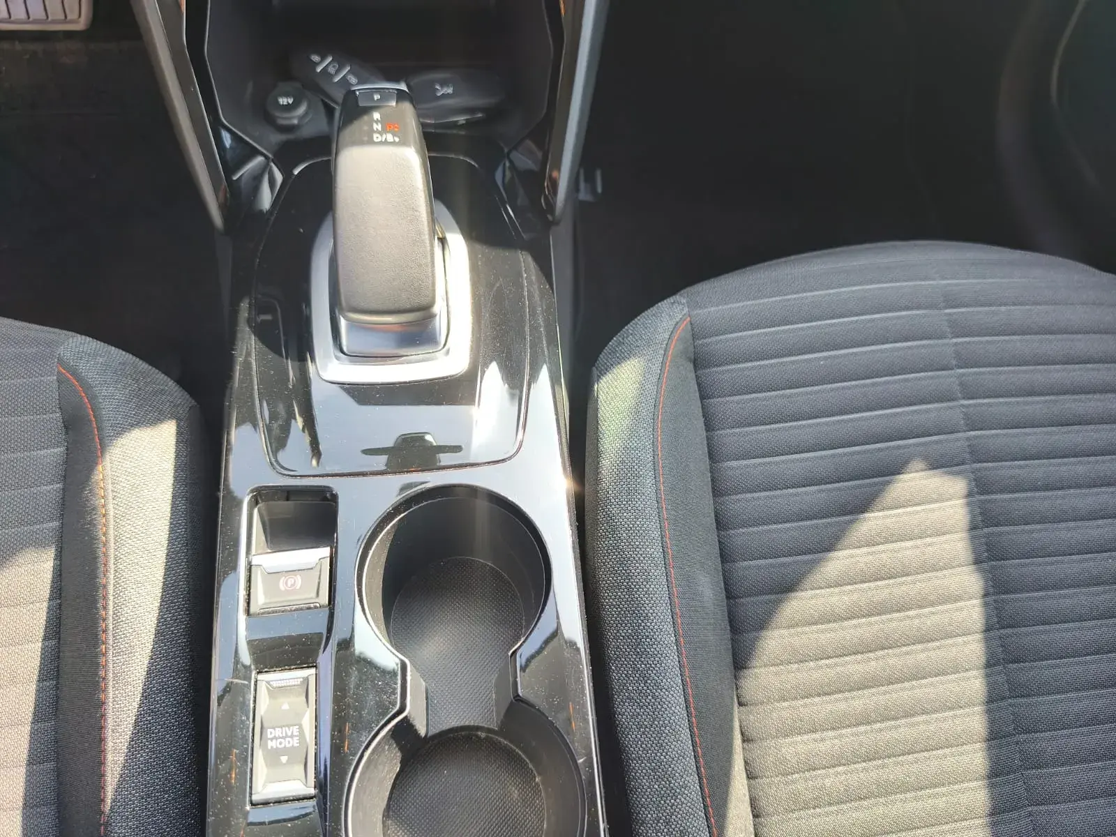 Peugeot e-208 50 kWh Active Pack 9