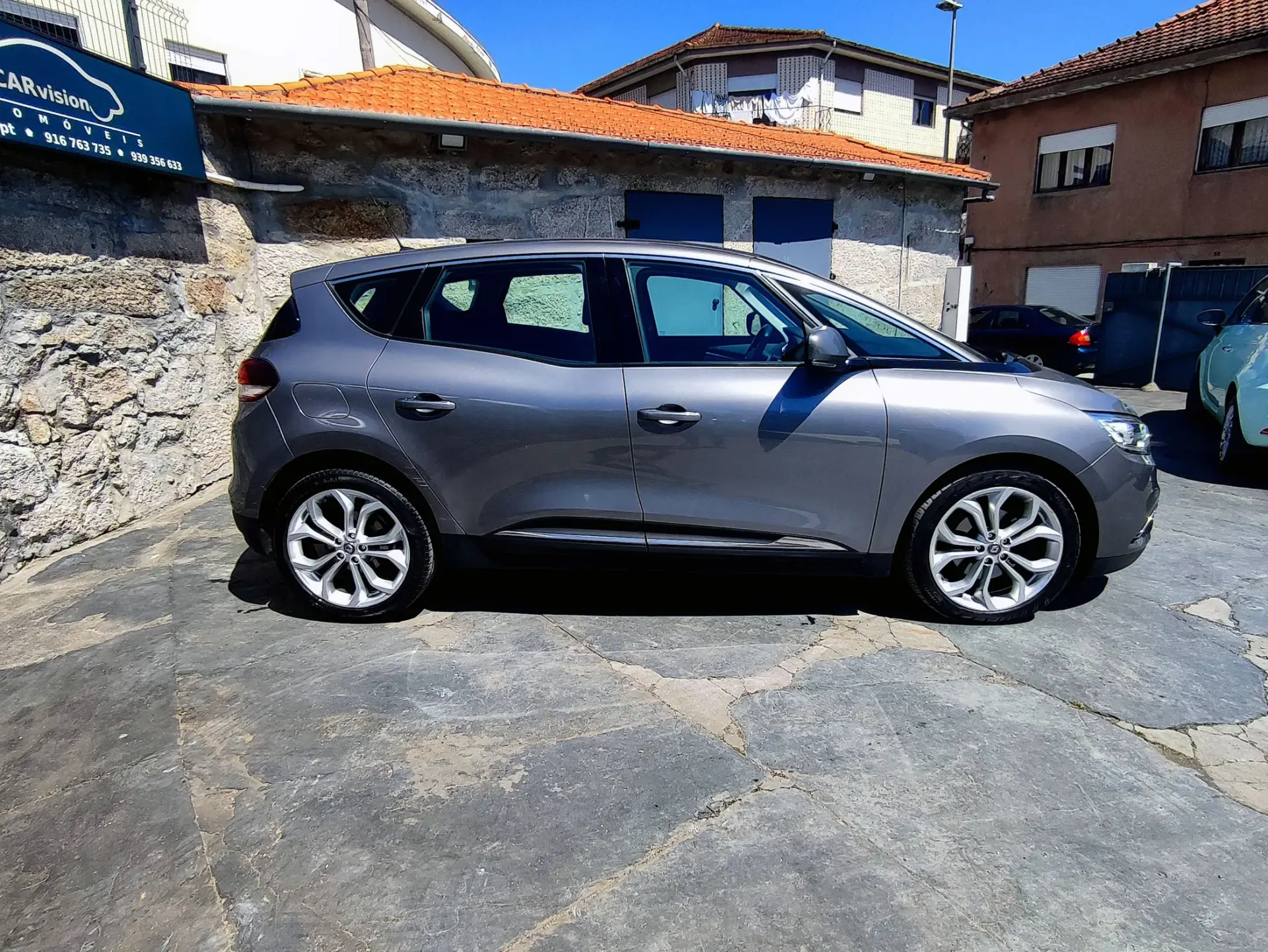 Renault Scénic Hybrid intense 6