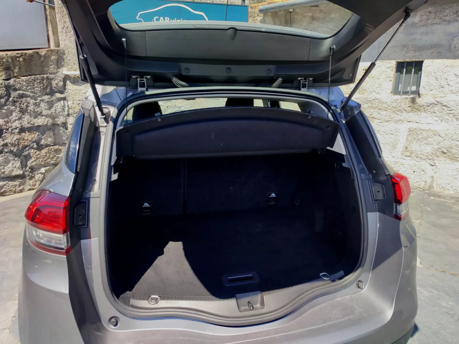 Renault Scénic Hybrid intense 48