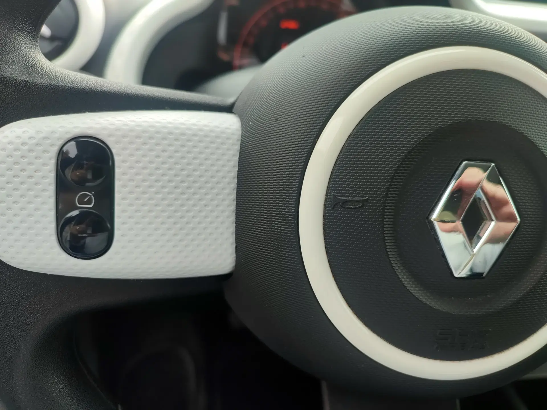 Renault Twingo SCe 75 LIMITED 18