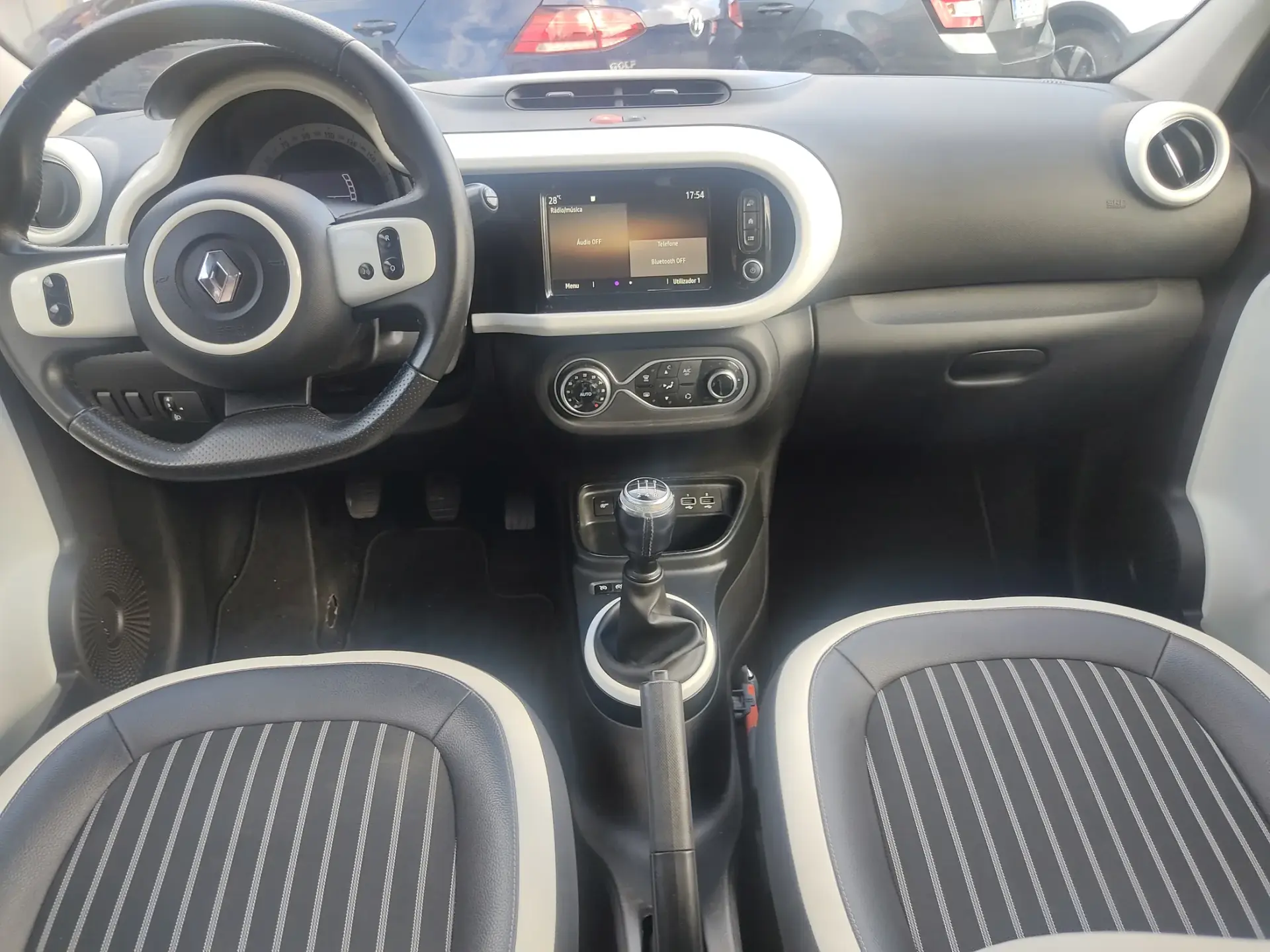 Renault Twingo ENERGY TCe 90 Intens 9