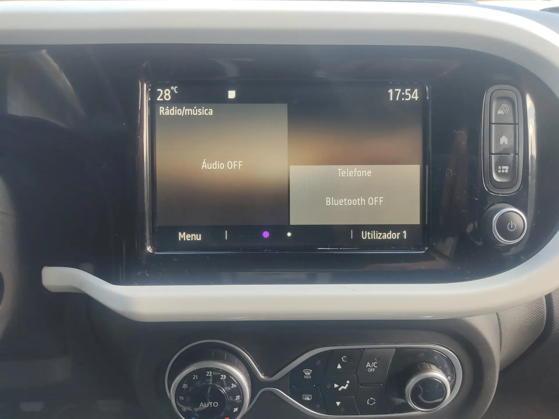 Renault Twingo ENERGY TCe 90 Intens 11