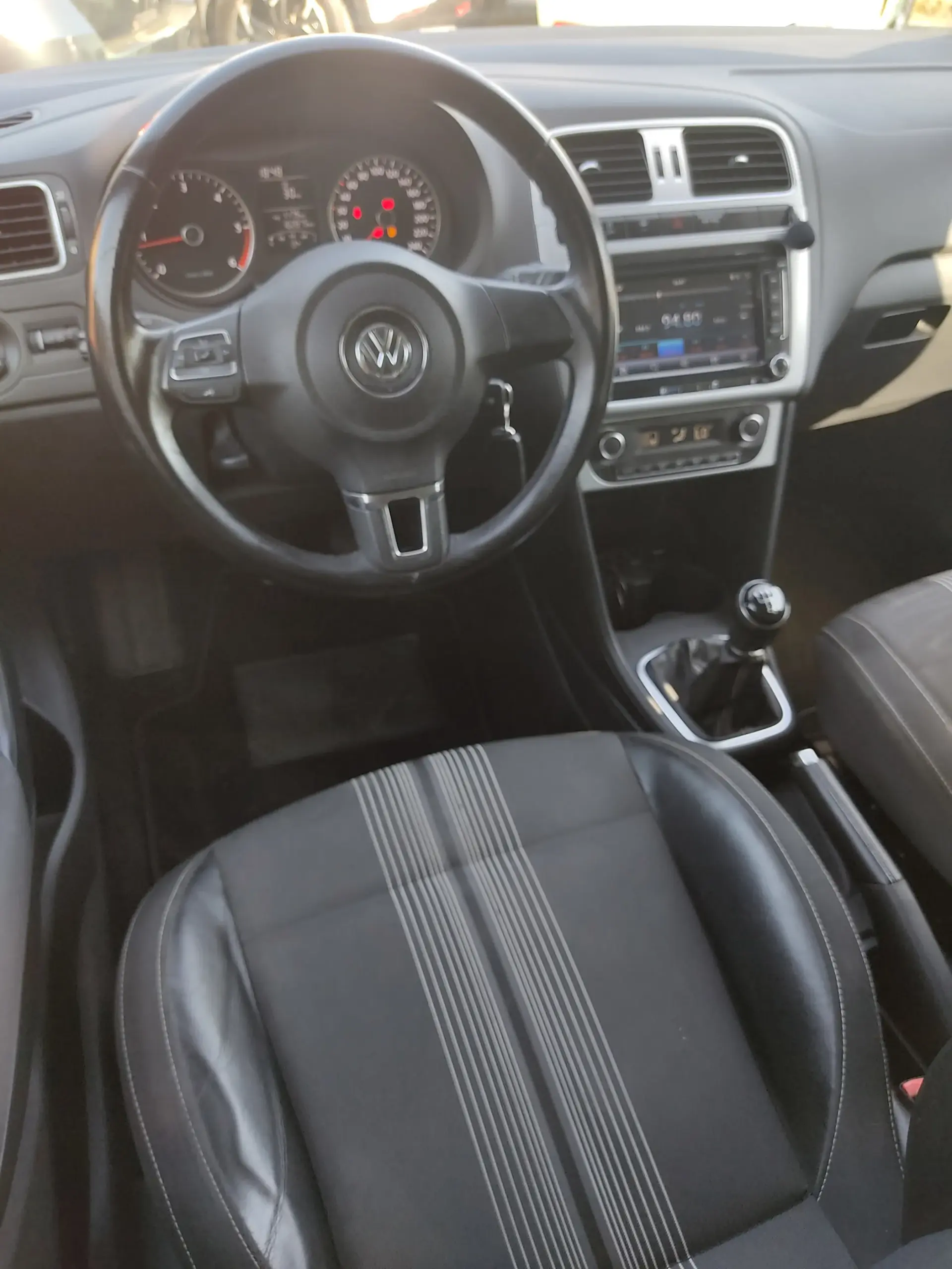 Volkswagen Polo 1.6 TDi Match BlueMotion 12