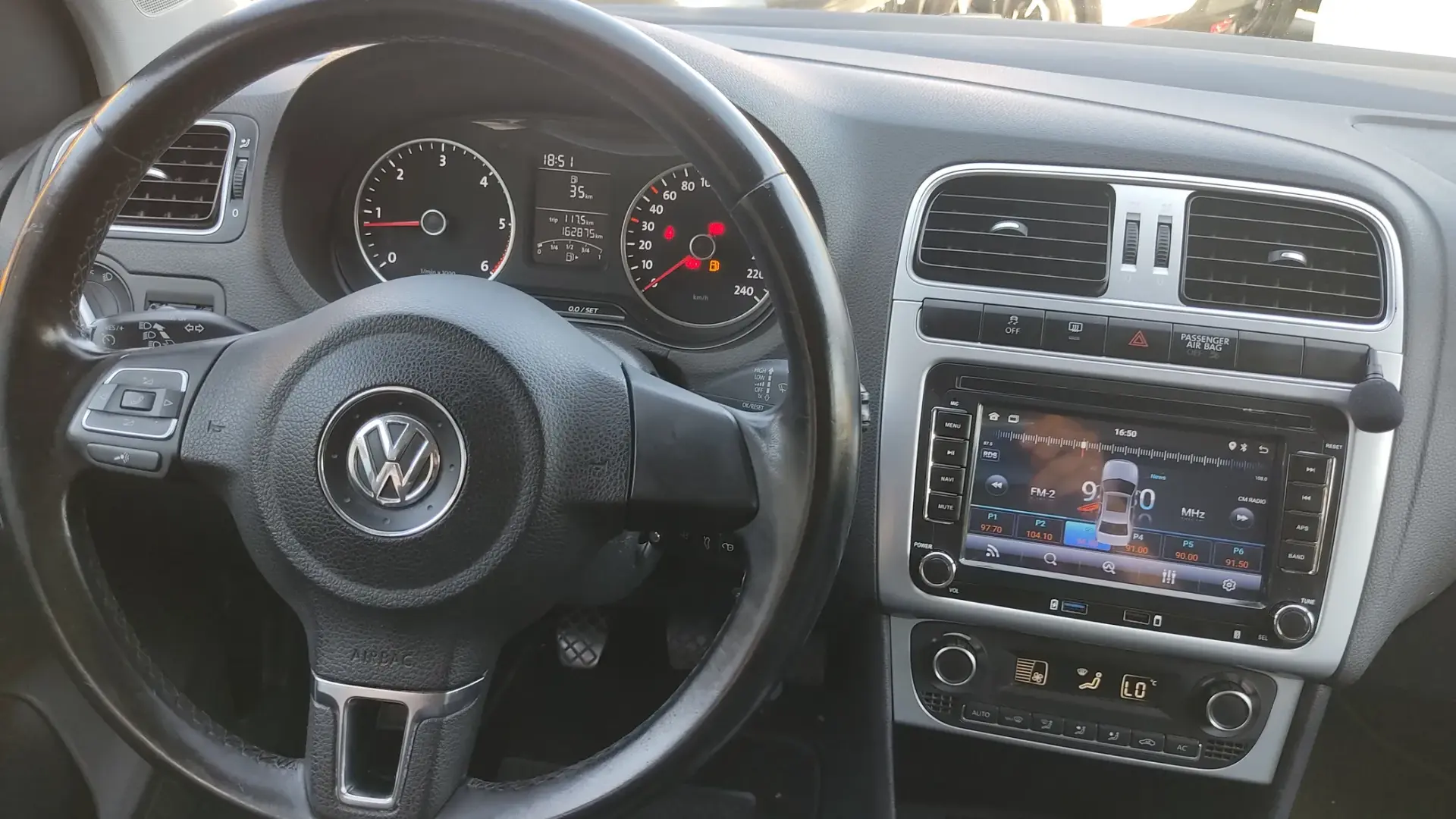 Volkswagen Polo 1.6 TDi Match BlueMotion 27