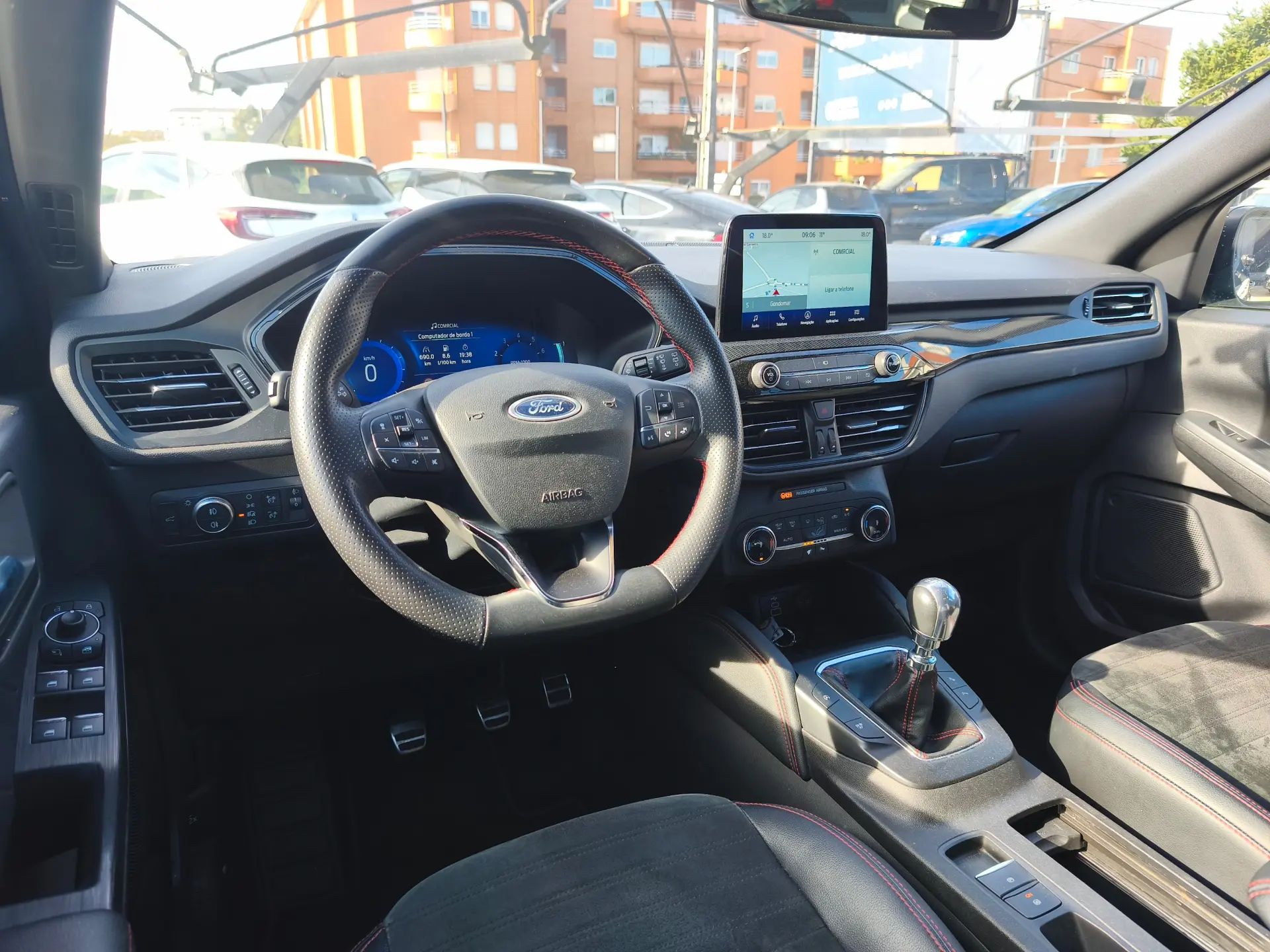 Ford Kuga 1.5 EcoBoost ST-Line X 11