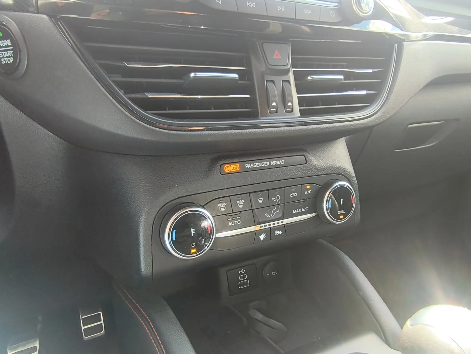 Ford Kuga 1.5 EcoBoost ST-Line X 16