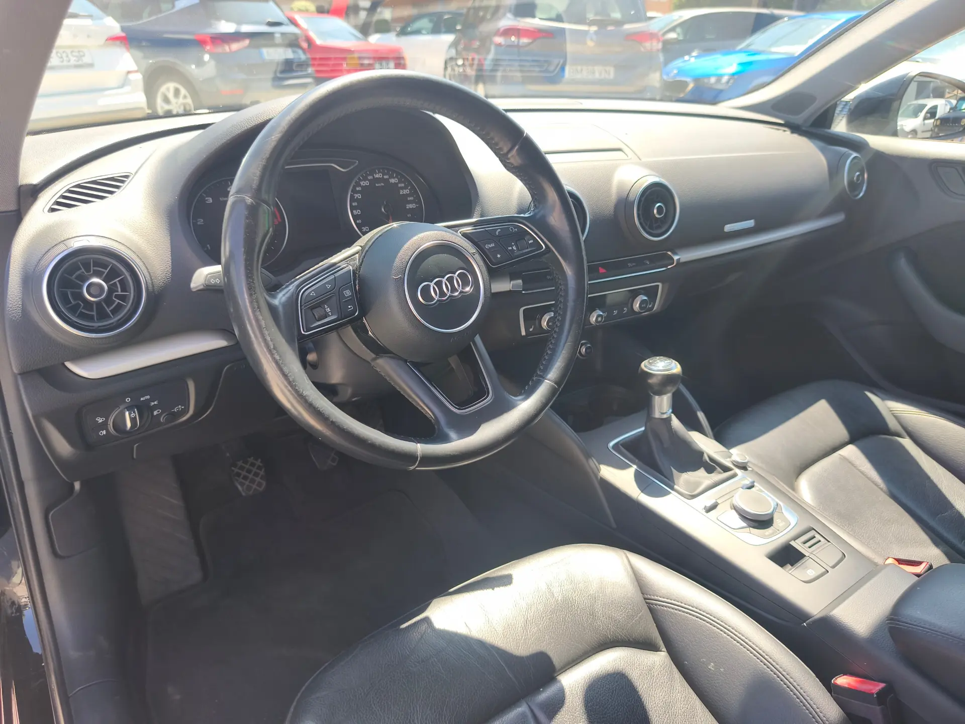 Audi A3 1.6 TDI Design 6
