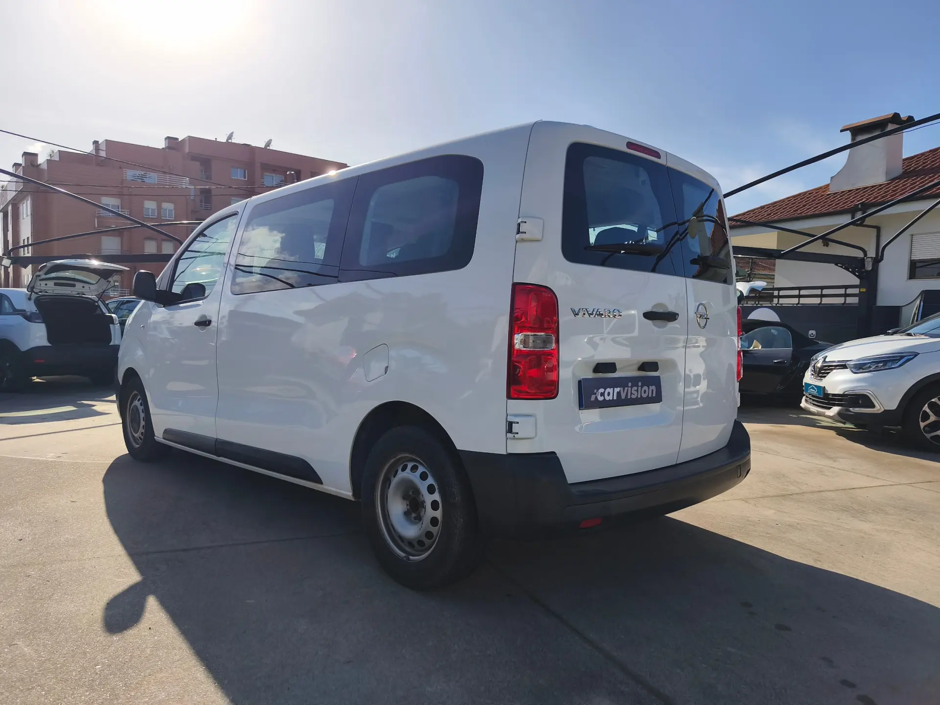 Opel Vivaro L2H2 9 LUGARES 3