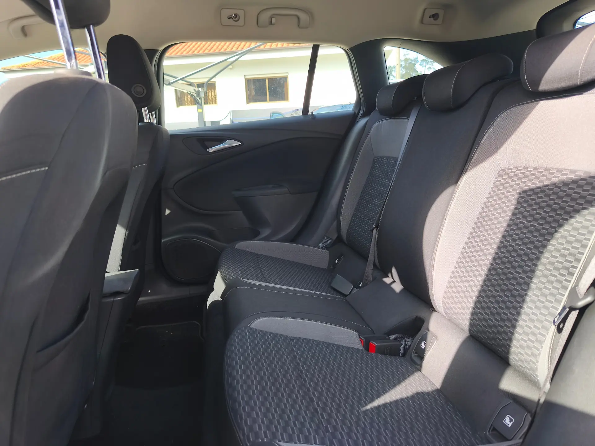 Opel Astra Sports Tourer 1.5 D Business 10