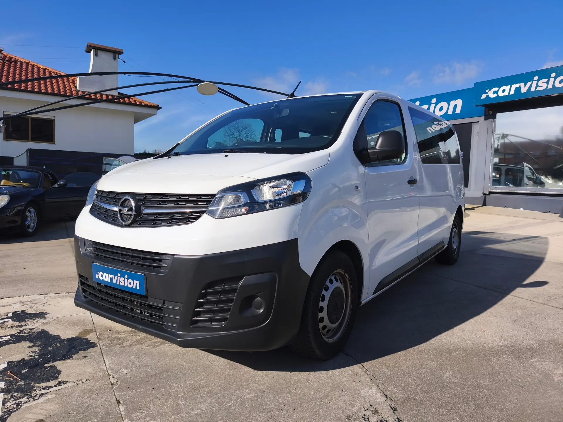Opel Vivaro L2H2 9 LUGARES 2