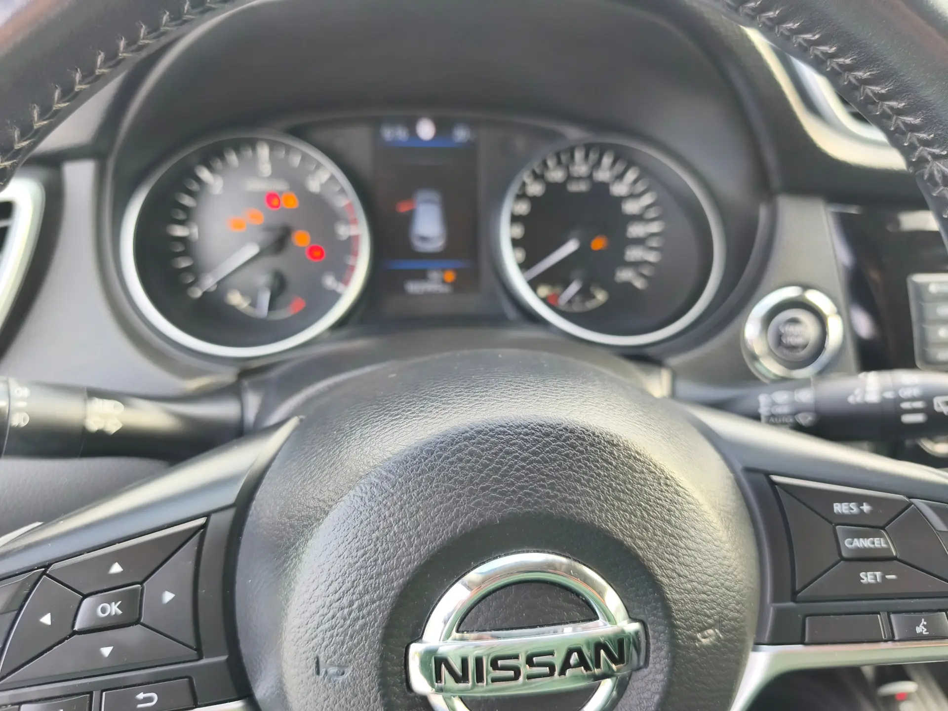Nissan Qashqai 1.7 dCi Tekna+ 4x4-i 14